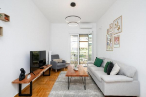 Cozy Living - Greecing